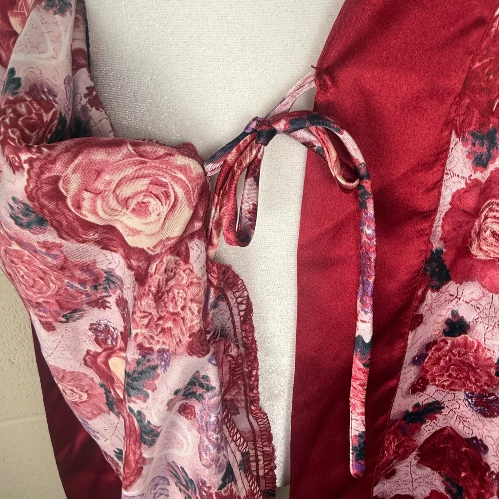 Faris this robe